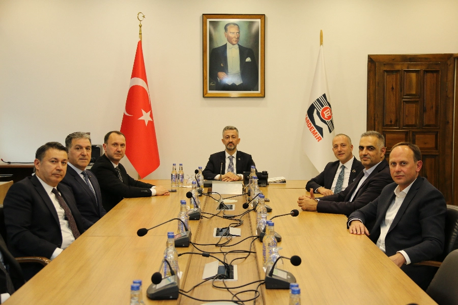 KARABÜK TİCARET VE SANAYİ ODASI YÖNETİM KURULU BAŞKANI VE YÖNETİM KURULU ÜYELERİNDEN, KARDEMİR YÖNETİM KURULU BAŞKANI OFLAZ’A ZİYARET